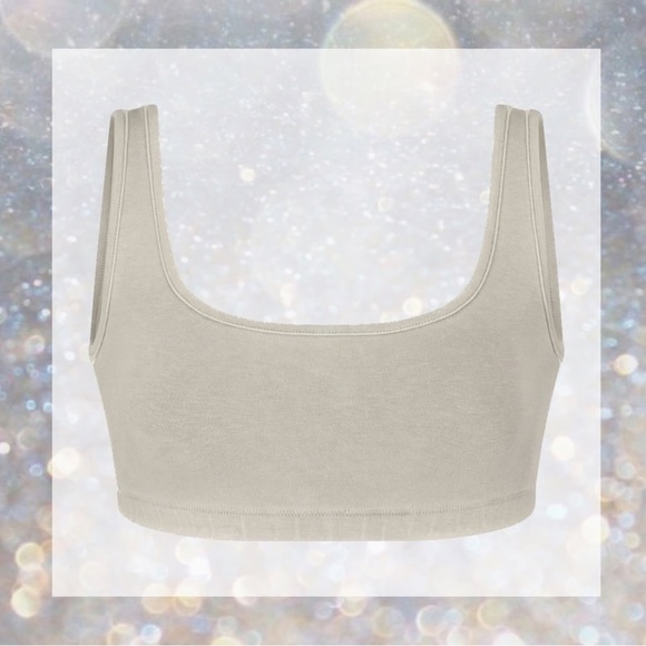 Skims Outdoor Sports Bra Size Small - Picture 1 of 3